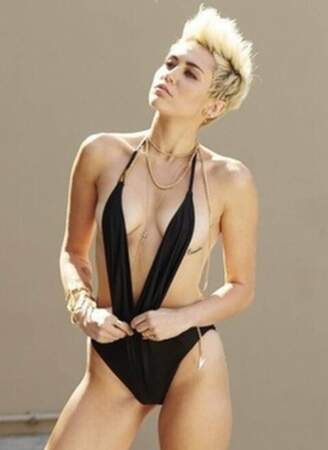 Miley Cyrus (20 ans)