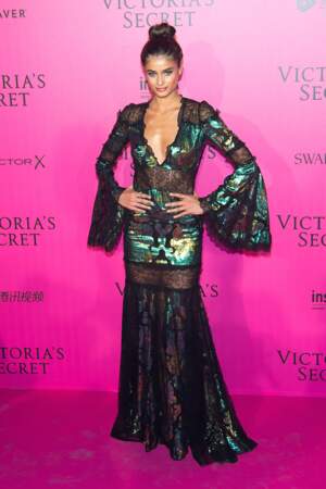 Défilé Victoria's Secret : Taylor Hill en Roberto Cavalli