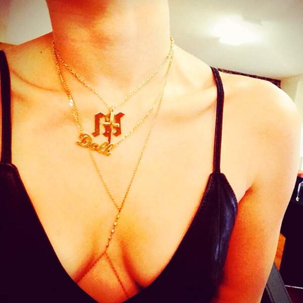 Miley Cyrus adore son collier