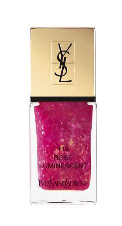 Laque couture « Rose luminescent 113 », Yves Saint Laurent, 25,50 €. 