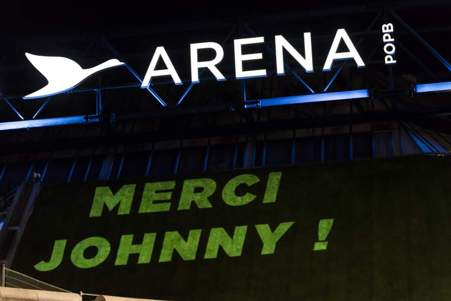 L'AccorHotels Arena s'allume pour Johnny Hallyday