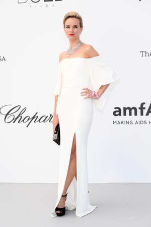Gala de l'amfAR à Cannes : Charlotte Carroll 