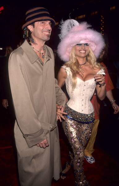 MTV Video Music Awards : Pamela Anderson et Tommy Lee en 1999. Le brief ? "Plumes & n'imp"