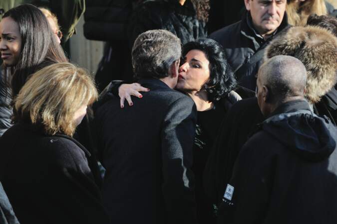 Rachida Dati embrasse Nicolas Sarkozy