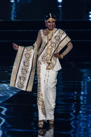 Miss Univers 2016 : Défilé en costume national pour Miss Sri Lanka
