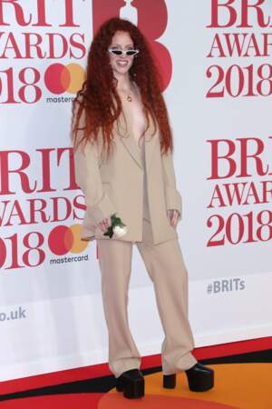 Jess Glynne aux Brit Awards 2018, le 21 février à Londres