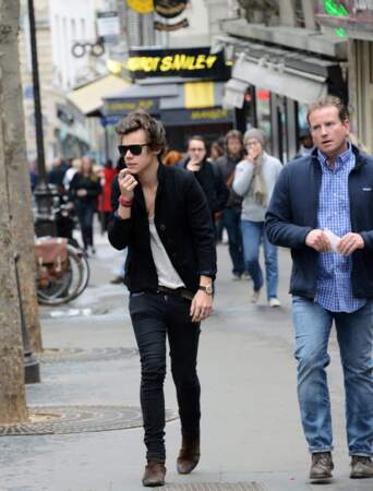 Harry Styles dans le quartier de Montmartre
