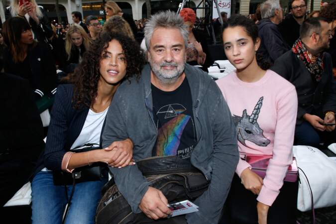 Le Défilé L'Oréal Paris show - Luc Besson, Noémie Lenoir et Iman Perez