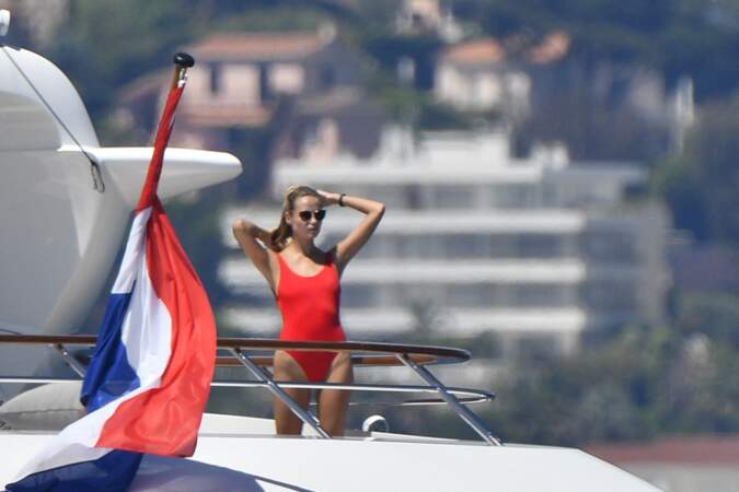 Natasha Poly était ravie d'être sur le yacht d'Adrien Brody