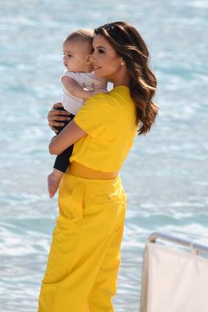 Cannes 2019 : Eva Longoria et son fils Santiago à la plage