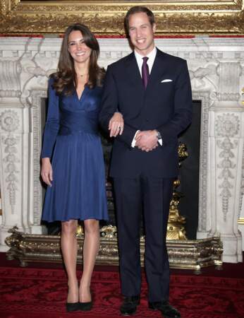 Le 16 novembre 2010, le prince William et Kate Middleton annoncent leurs fiançailles