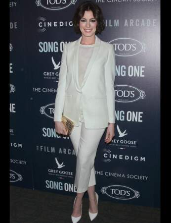 Anne Hathaway est la vedette de Song One, le prochain film de Kate Barker-Froyland