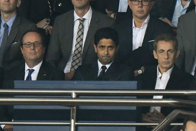 Les people au match PSG vs Bayern de Munich : François Hollande, Nasser Al-Khelaïfi et Nicolas Sarkozy