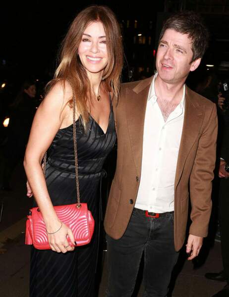 Noel Gallagher toujours aussi heureux au bras de sa ravissante épouse Sara MacDonald