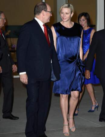 Le soir, le couple princier se rend à la Fondation du prince Albert à Palm Springs