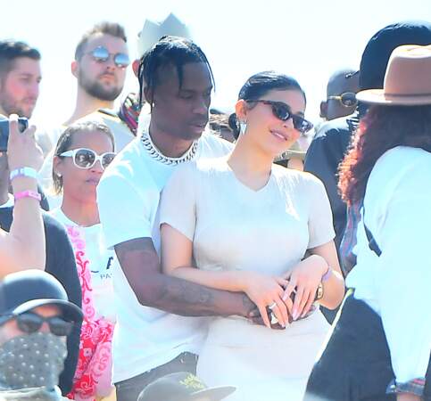Travis Scott et Kylie Jenner ont multiplié les gestes d'affection pendant le show de Kanye West