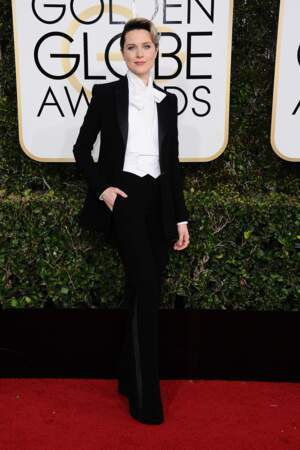 Golden Globes 2017 : Evan Rachel Wood en smoking Altuzarra. Divine !