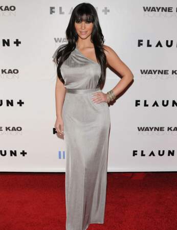Kim Kardashian pour les dix ans de Flaunt Magazine le 18 décembre 2008