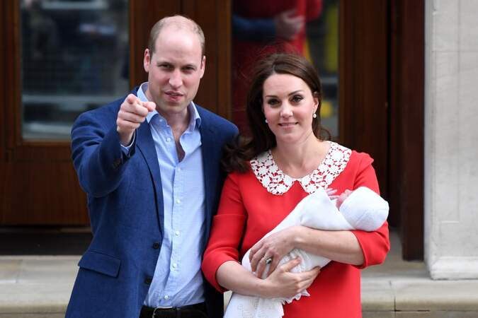 Le prince William très concentré quand il s'agit de poser avec sa petite famille.