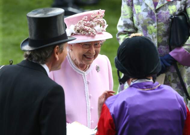 Royal Ascot : passionnée d'équitation (qu'elle pratique encore régulièrement) la reine adore les courses de chevaux