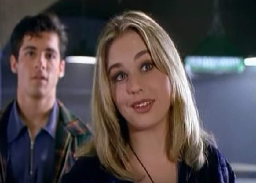 Abi Tucker alias Jodie, la petite amie de Nick, à 20 ans.