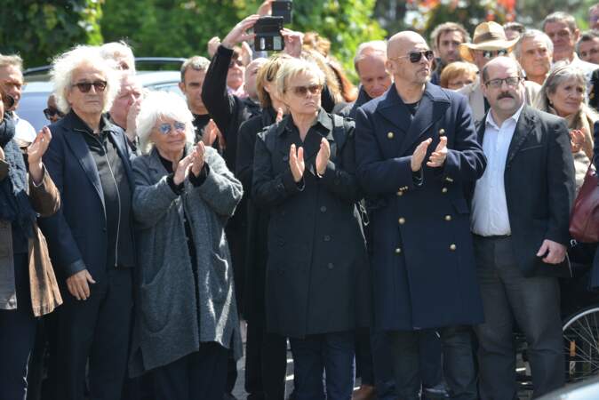 Obsèques de Maurane à Woluwe-Saint-Pierre en Belgique : le cercueil est sorti sous les applaudissements
