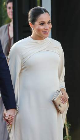 Meghan Markle lumineuse en robe caftan Dior