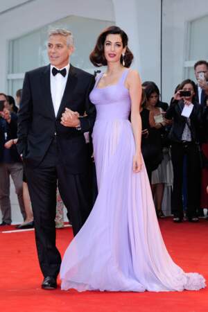 Mostra de Venise 2017 : Amal Clooney en Versace