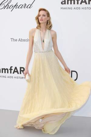 Gala de l'amfAR à Cannes : l'actrice et mannequin russe Daria Strokous