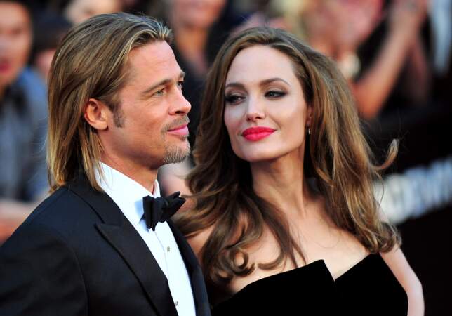 Brad Pitt et Angelina Jolie se jettent des regards enamourés à chacune de leurs apparitions
