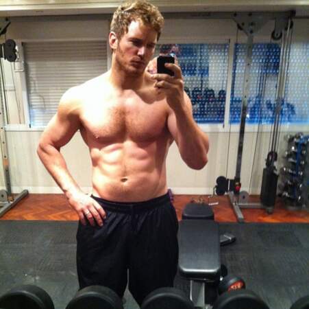 Ces stars masculines qui affichent des abdos en béton : Chris Pratt (37 ans)