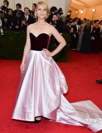 L'actrice Claire Danes en robe à traîne