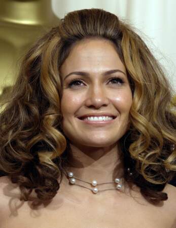« Et là, PAF ! Mon visage encadré par deux rideaux de cheveux ! Génial non ? Ah, non... » Jennifer Lopez