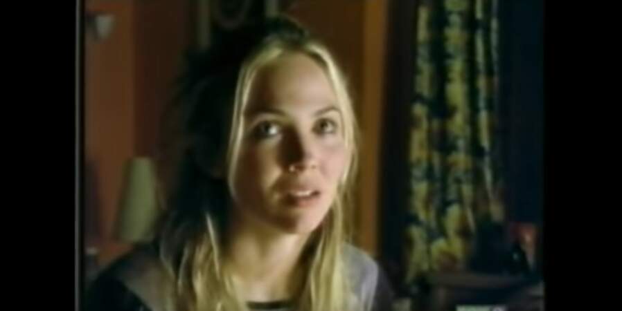 Lara Cox jouait Anita Sheppers, la petite amie de Drazic, à 17 ans.