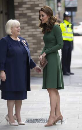 Kate Middleton inaugure la Pears Family School à Londres