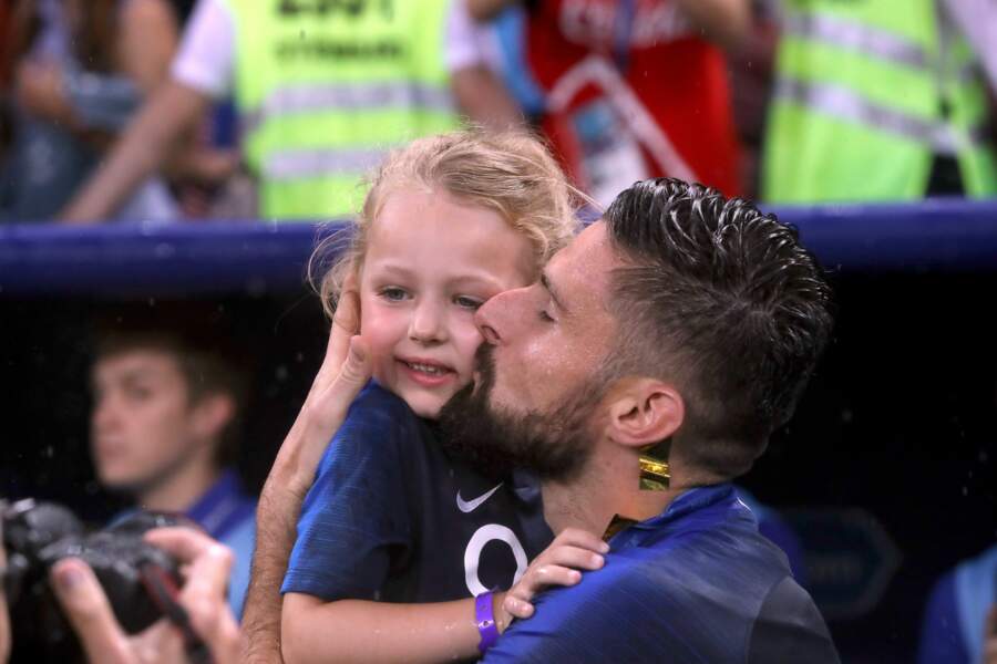 Victoire de l'équipe de France à la coupe du monde 2018 : Olivier Giroud et sa fille Jade