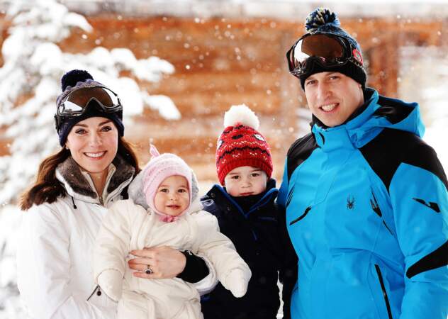 Kate Middleton et le prince William semblent ravis de présenter leur famille