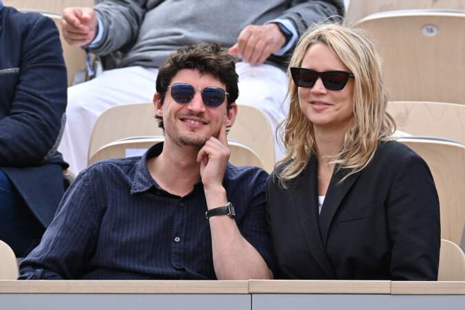 Niels Schneider et Virginie Efira à Roland Garros