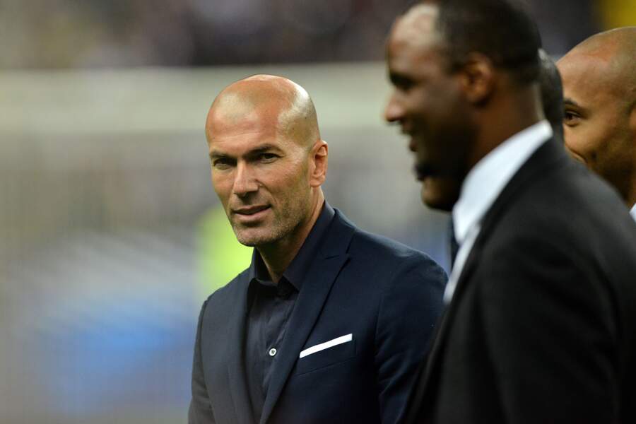 Zinedine Zidane voulait quant à lui retourner dans les tribunes