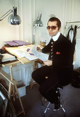 L'évolution physique de Karl Lagerfeld : le créateur en 1979