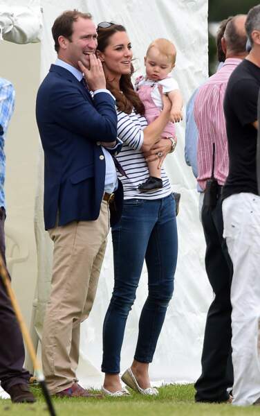 Anniversaire du Prince George - Juin 2014 George vole la vedette à son père lors d'un tournoi de polo