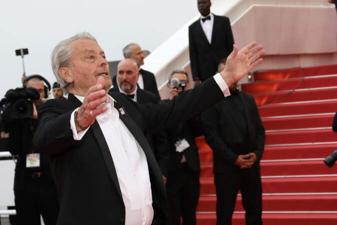 Cannes 2019 : Alain Delon arborait un badge en hommage à sa fille Anouchka