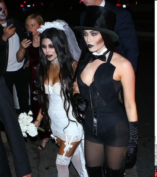 Halloween et les stars : Kourtney Kardashian en mariée zombie