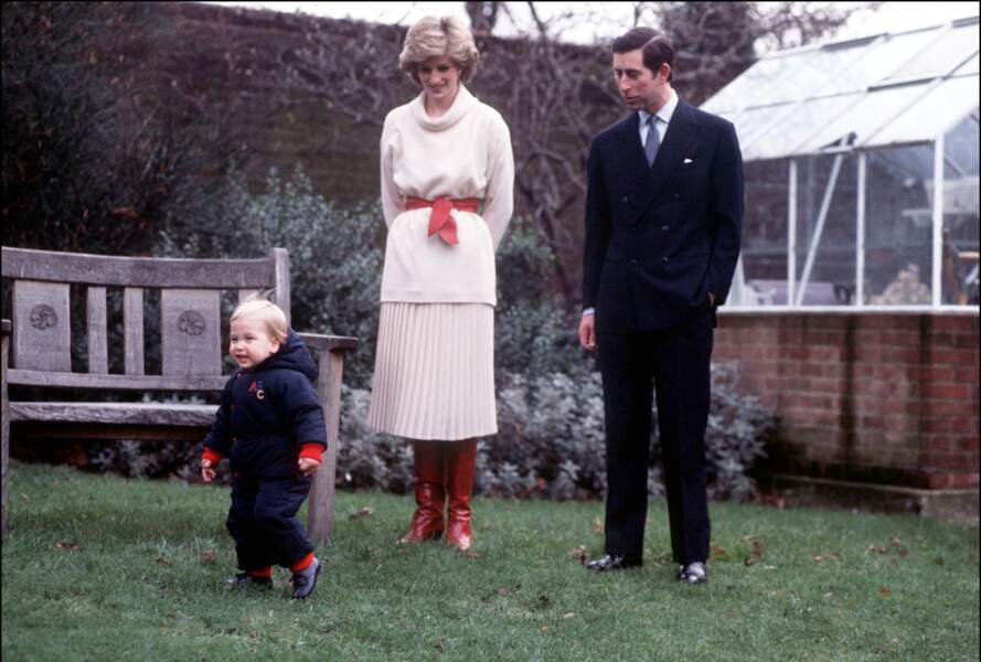 Diana allait souvent avec ses enfants dans le jardin de Kensington Palace