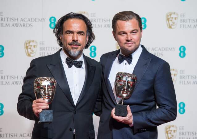 Alejandro González Iñárritu et Leonardo DiCaprio, le réalisateur et l'acteur de The Revenant, grands vainqueurs