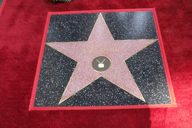 Lucy Liu inaugure son étoile sur Hollywood Boulevard