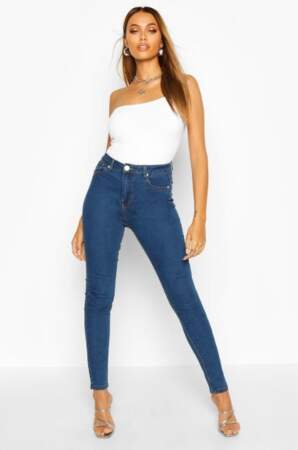 Jean skinny taille haute, Boohoo, actuellement à 14€
