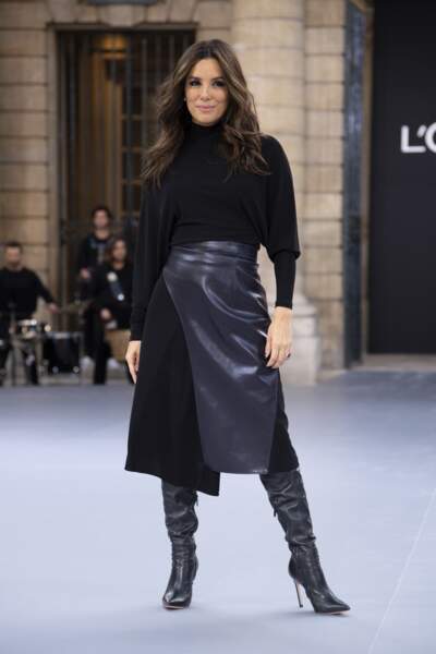 Eva Longoria lors du défilé L'Oréal Paris 