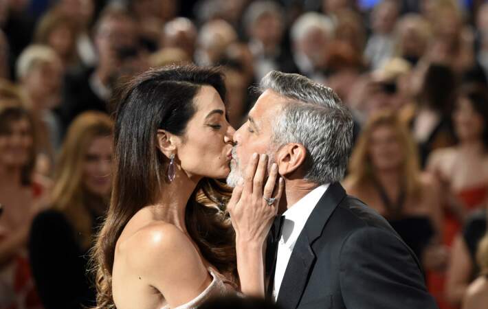Le fameux bisou d'Amal à George Clooney