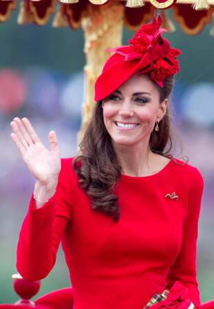 2012 : Kate Middleton et son iconique chapeau bibi 